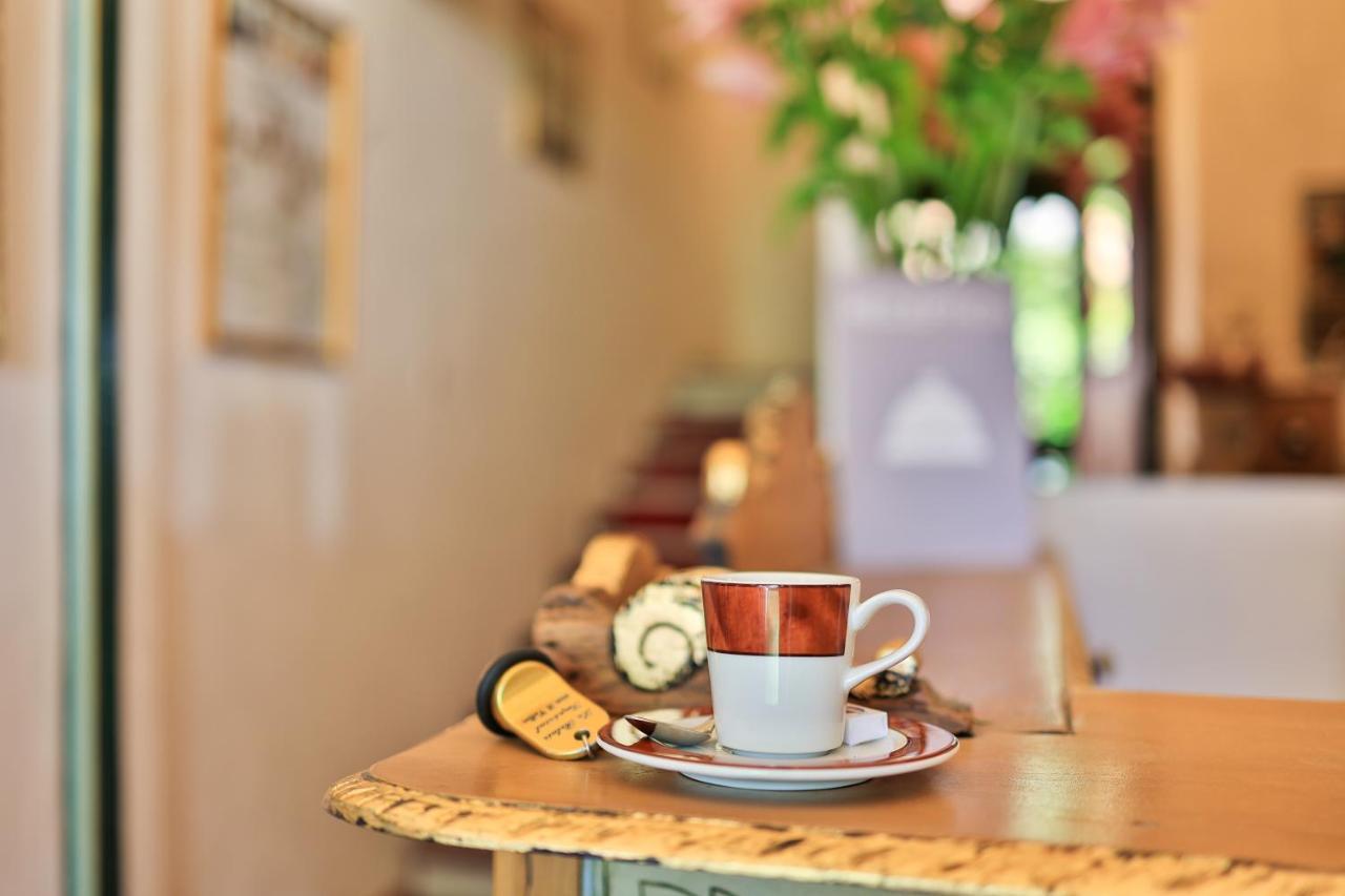 Logis Le Relais Imperial Hotel Saint-Vallier-de-Thiey Ngoại thất bức ảnh