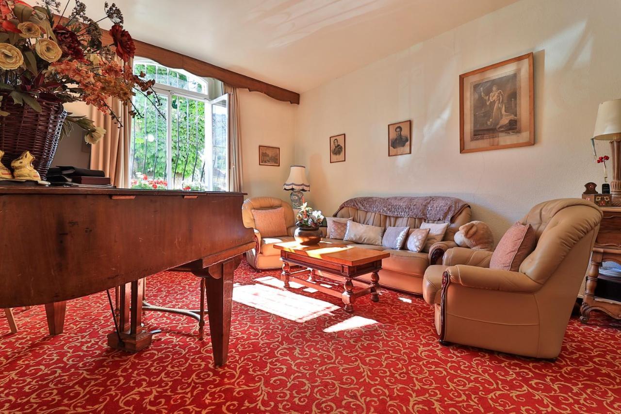 Logis Le Relais Imperial Hotel Saint-Vallier-de-Thiey Ngoại thất bức ảnh