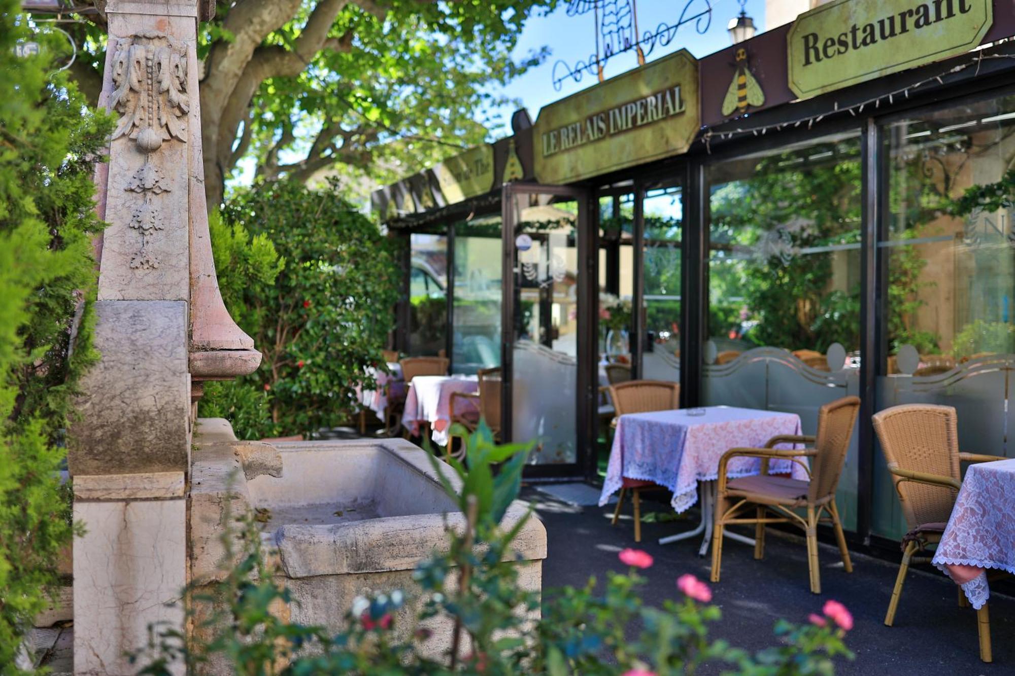 Logis Le Relais Imperial Hotel Saint-Vallier-de-Thiey Ngoại thất bức ảnh