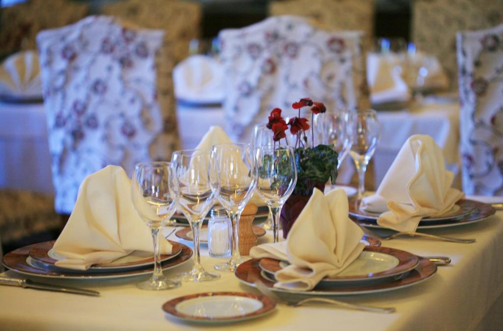 Logis Le Relais Imperial Hotel Saint-Vallier-de-Thiey Ngoại thất bức ảnh